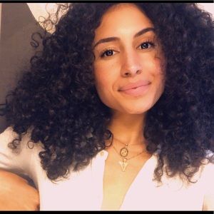 Meet your Posher, Vanessa